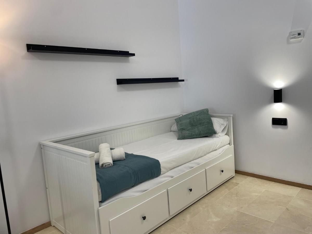 Travel Habitat La Marina Real Apartment Valencia Exterior photo