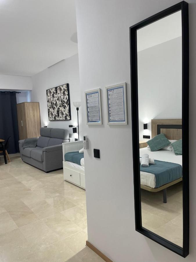 Travel Habitat La Marina Real Apartment Valencia Exterior photo