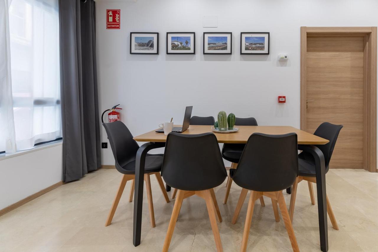 Travel Habitat La Marina Real Apartment Valencia Exterior photo